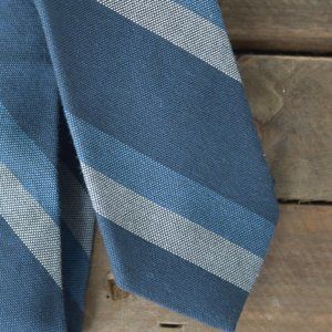 J. CREW MEN'S SKINNY BLUE STRIPED TIE COTTON